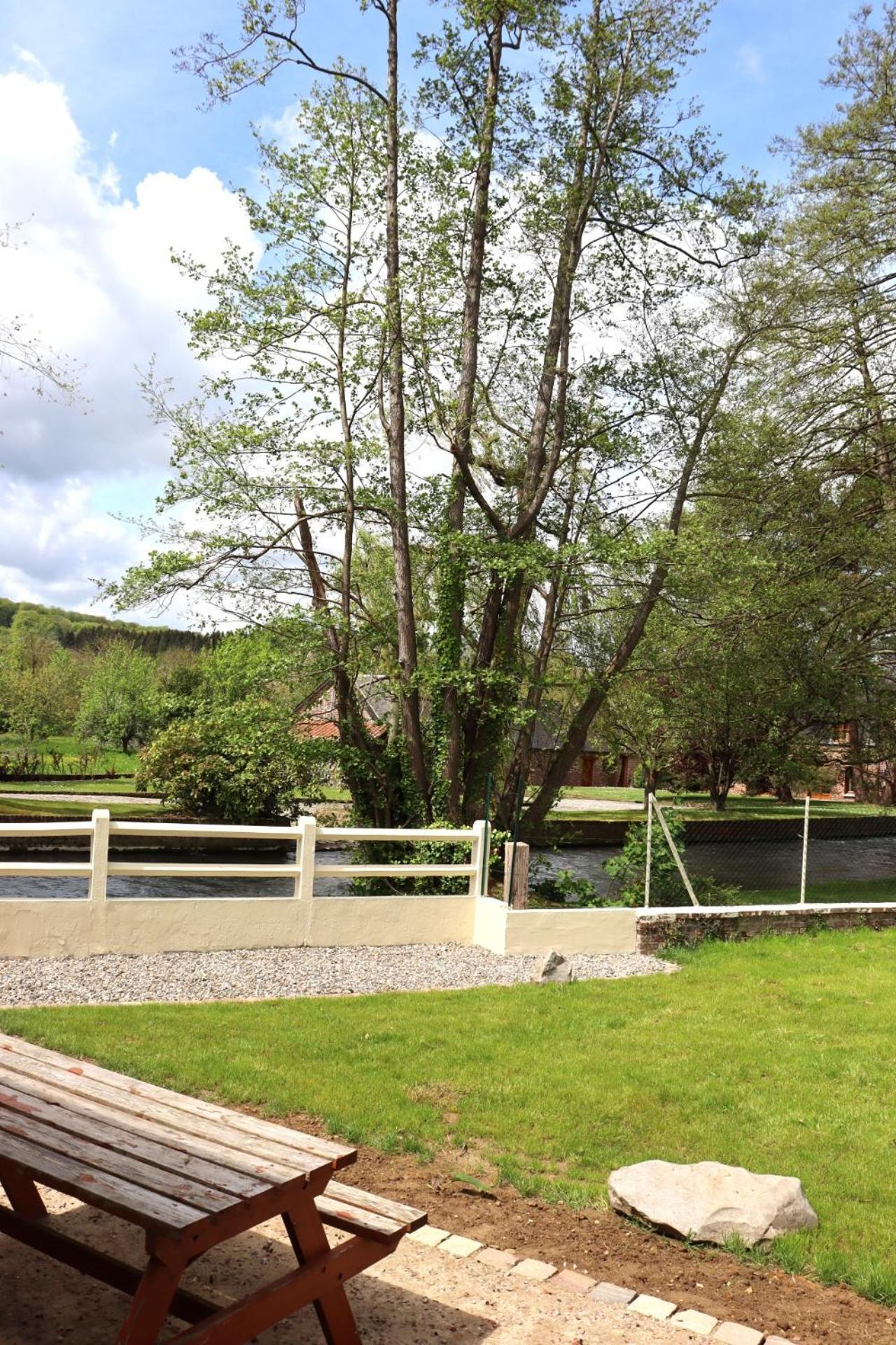 Villa Au Clair Matin Sur L'Yeres à Sept-Meules Extérieur photo